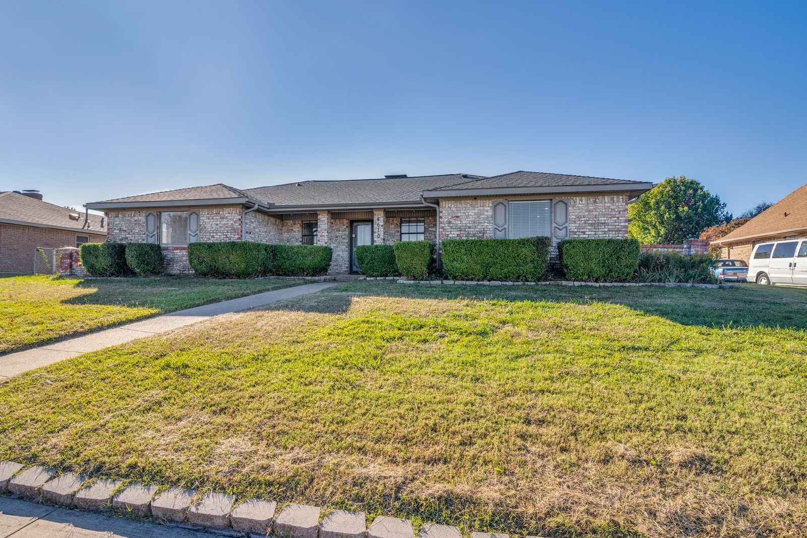 Beautiful 3-Bed, 2.5-Bath Home in Garland – Spacious Layout & Fantastic Amenities! property image