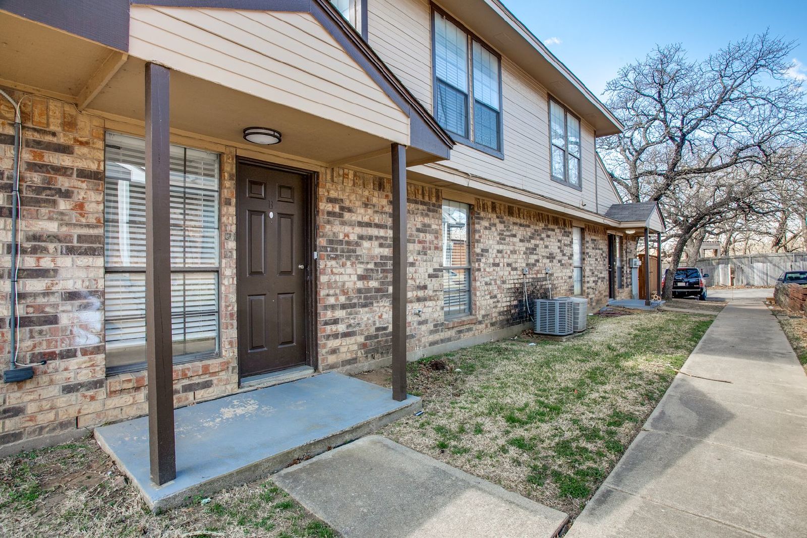 2 Bed / 2 Bath Townhome in Kennedale — Move-In Ready! property image