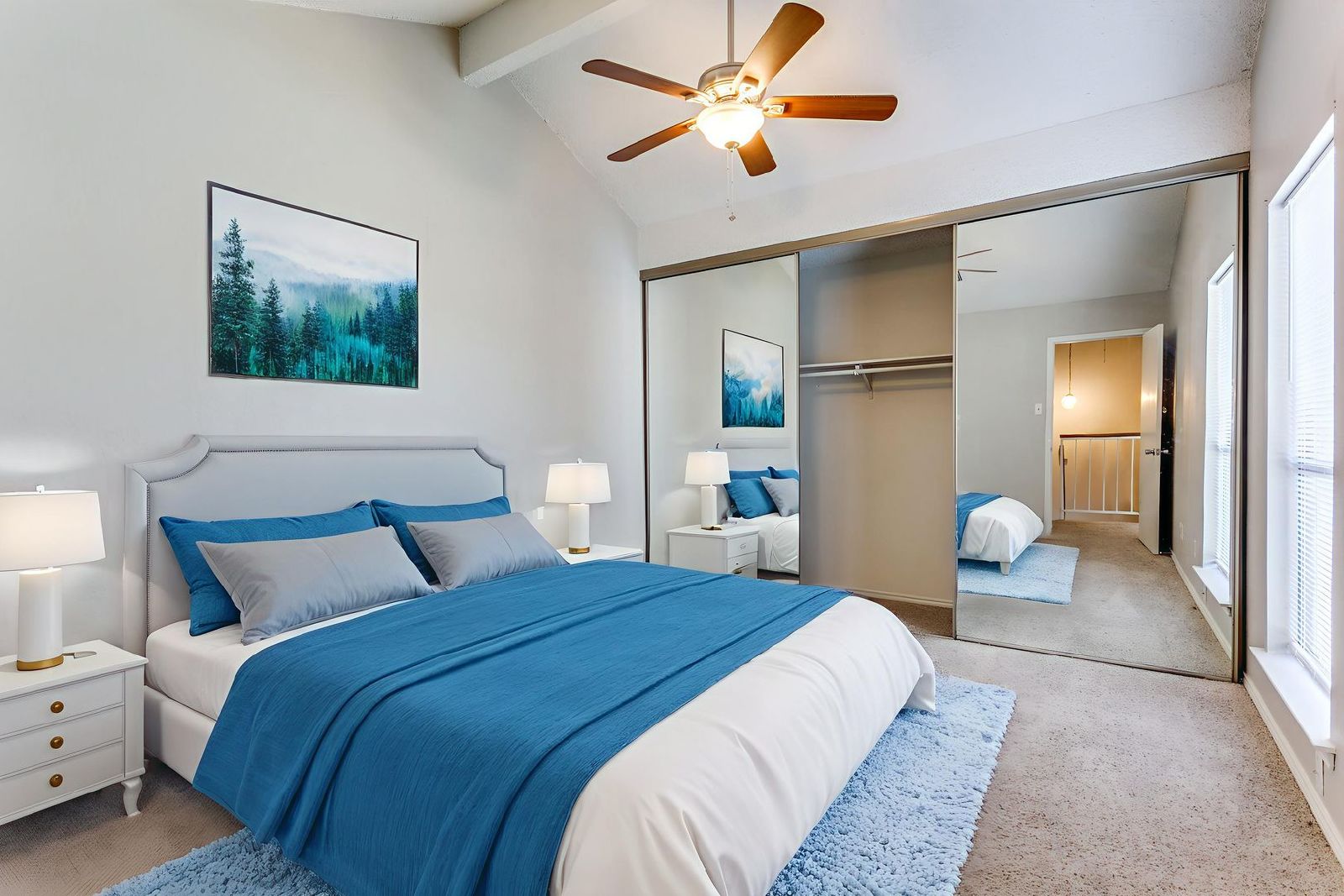 Charming & Spacious Townhome in Bedford property image