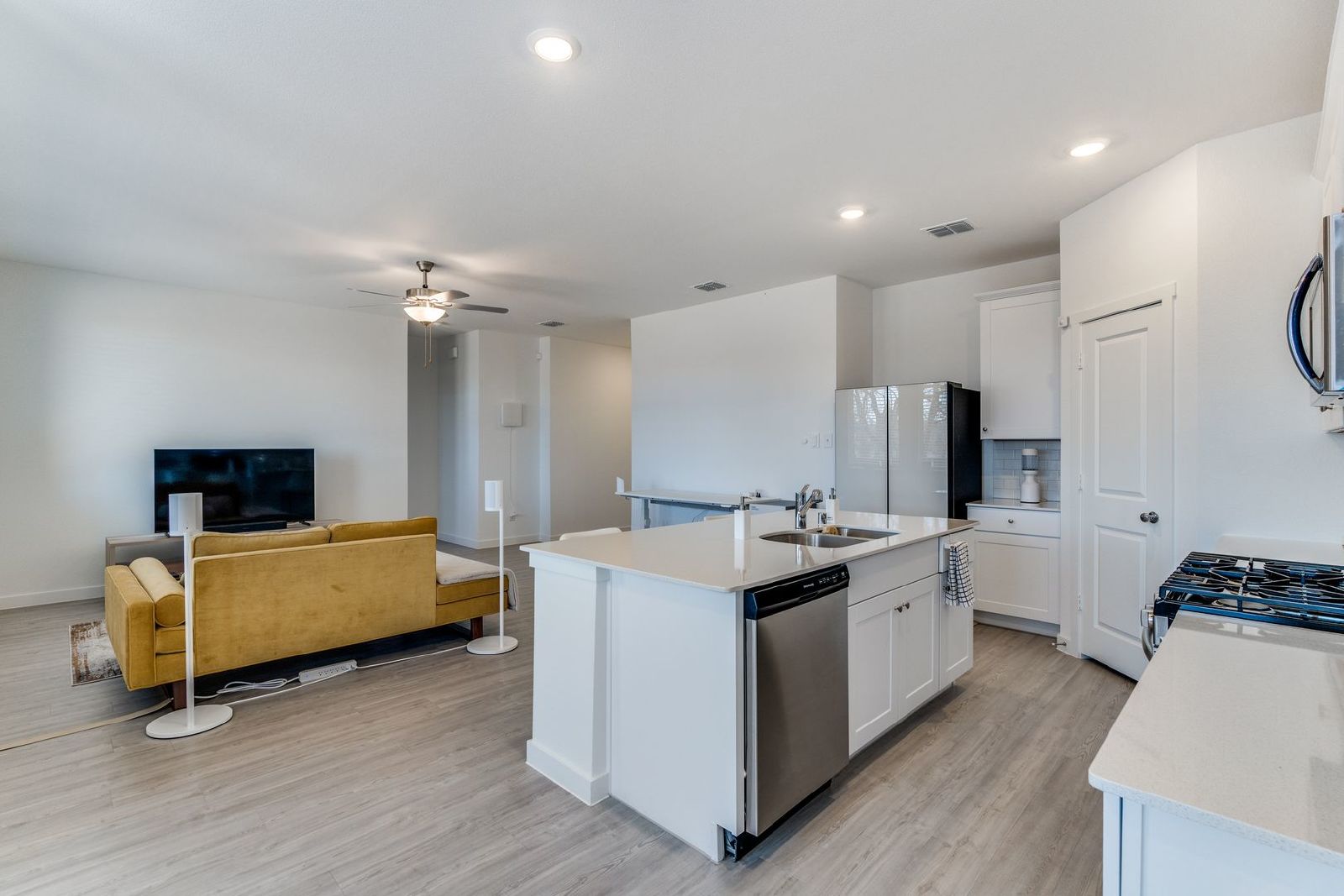 Welcome home to comfort, space, and style in the heart of Mesquite! property image