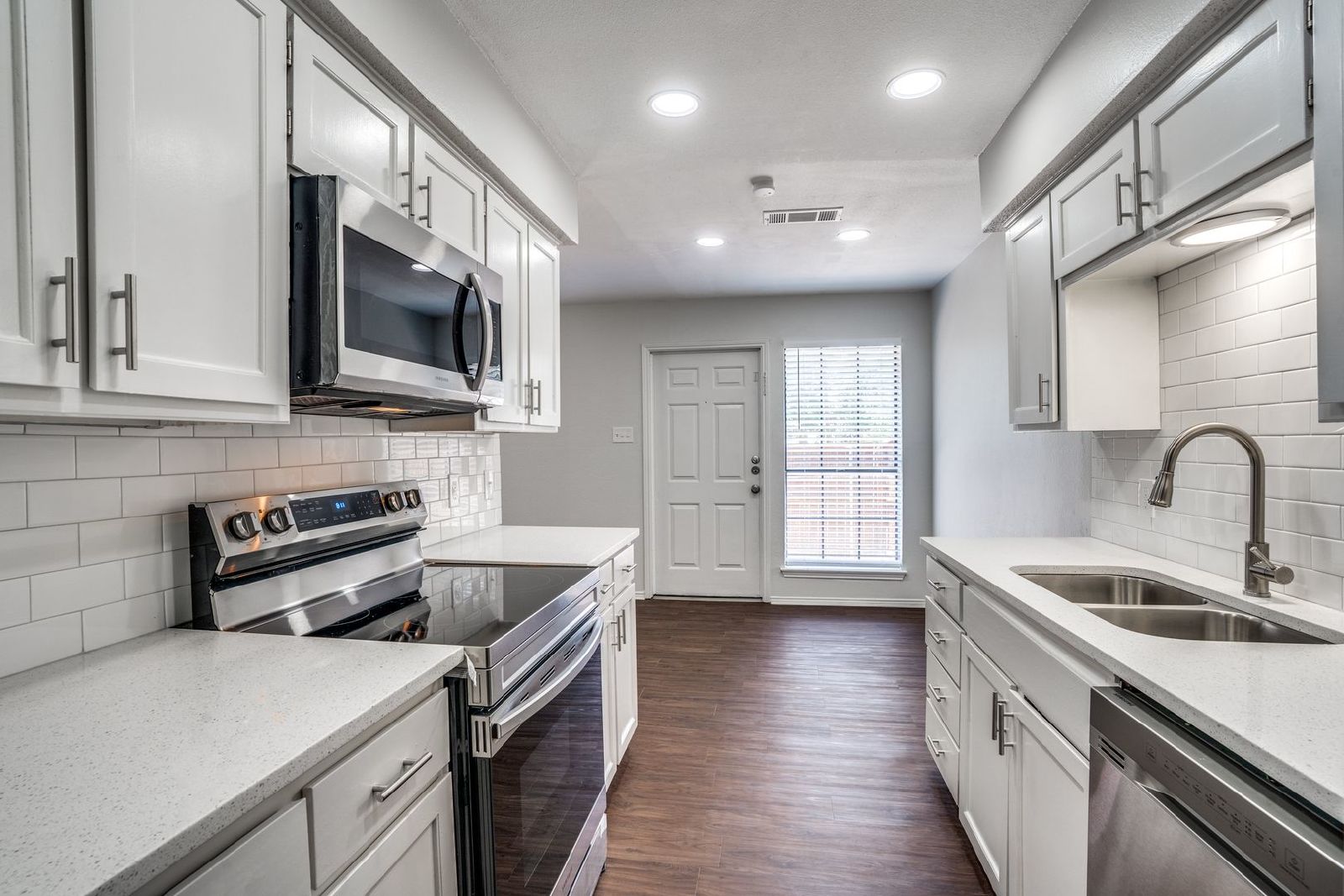 Your Ideal Townhome Awaits – Style, Space & Modern Comfort! property image