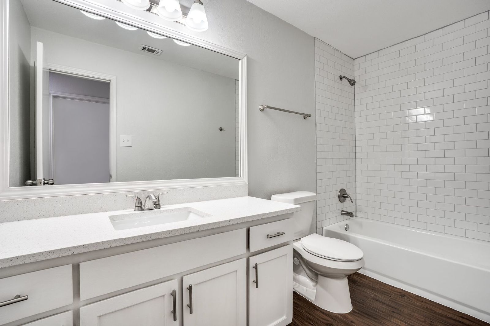 Your Ideal Townhome Awaits – Style, Space & Modern Comfort! property image