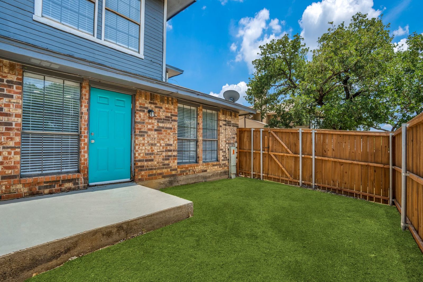 Your Ideal Townhome Awaits – Style, Space & Modern Comfort! property image