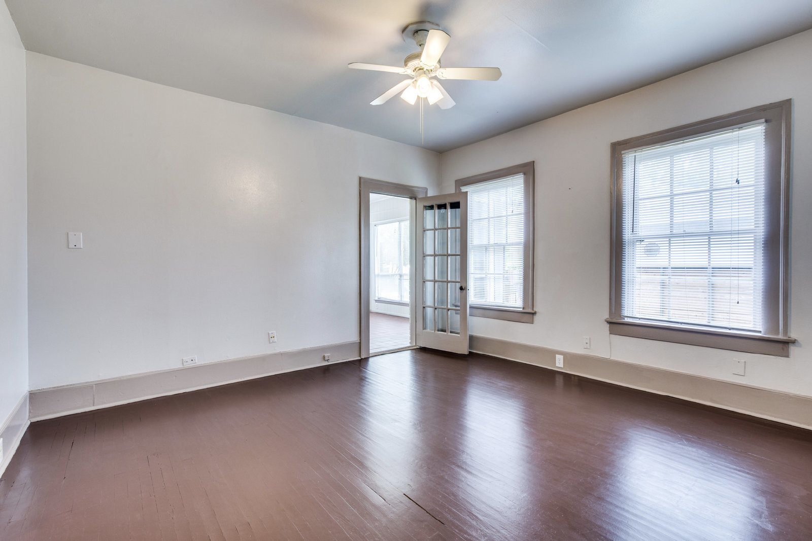 Rare & Classic Oak Lawn House | Great Location | Huge Backyard property image