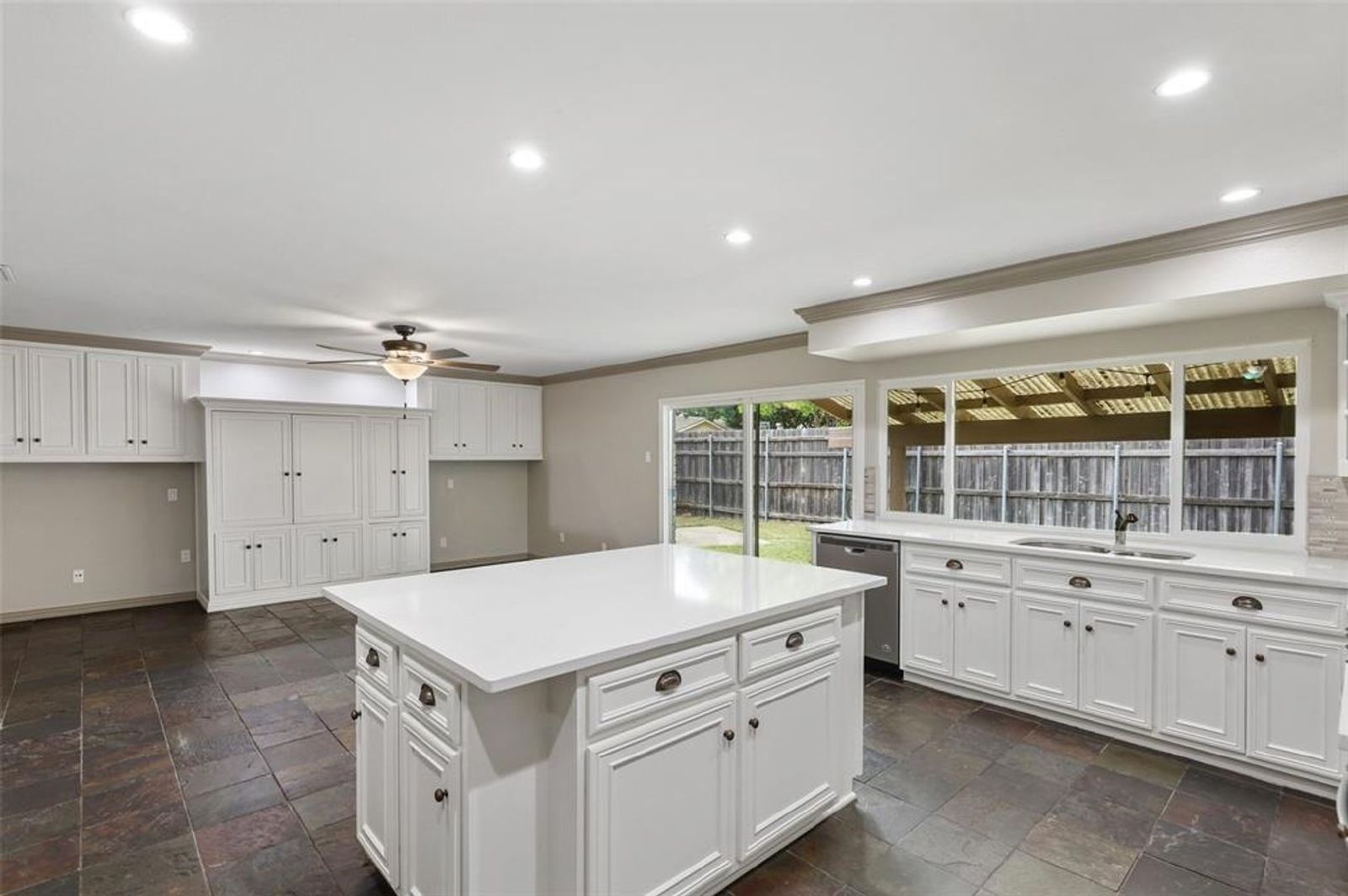 Spacious 3 Bed Home in The Colony property image