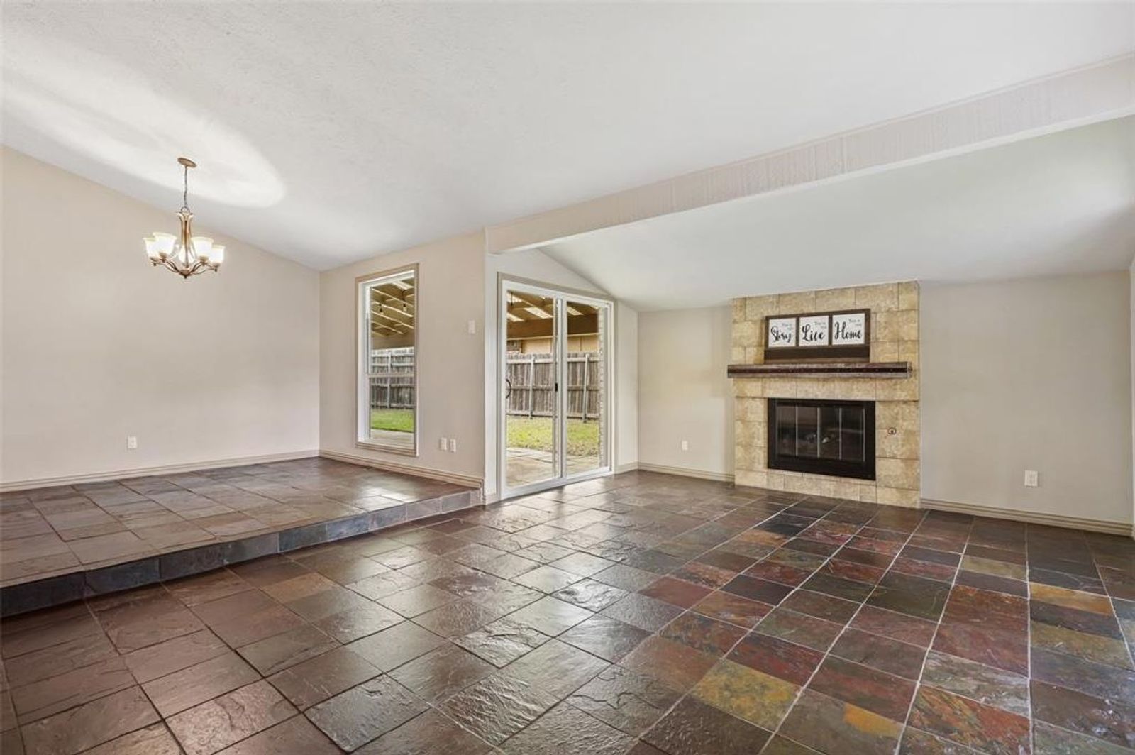 Spacious 3 Bed Home in The Colony property image