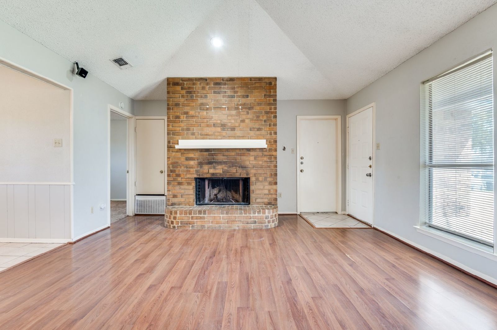 Gorgeous Glenn Heights Home property image