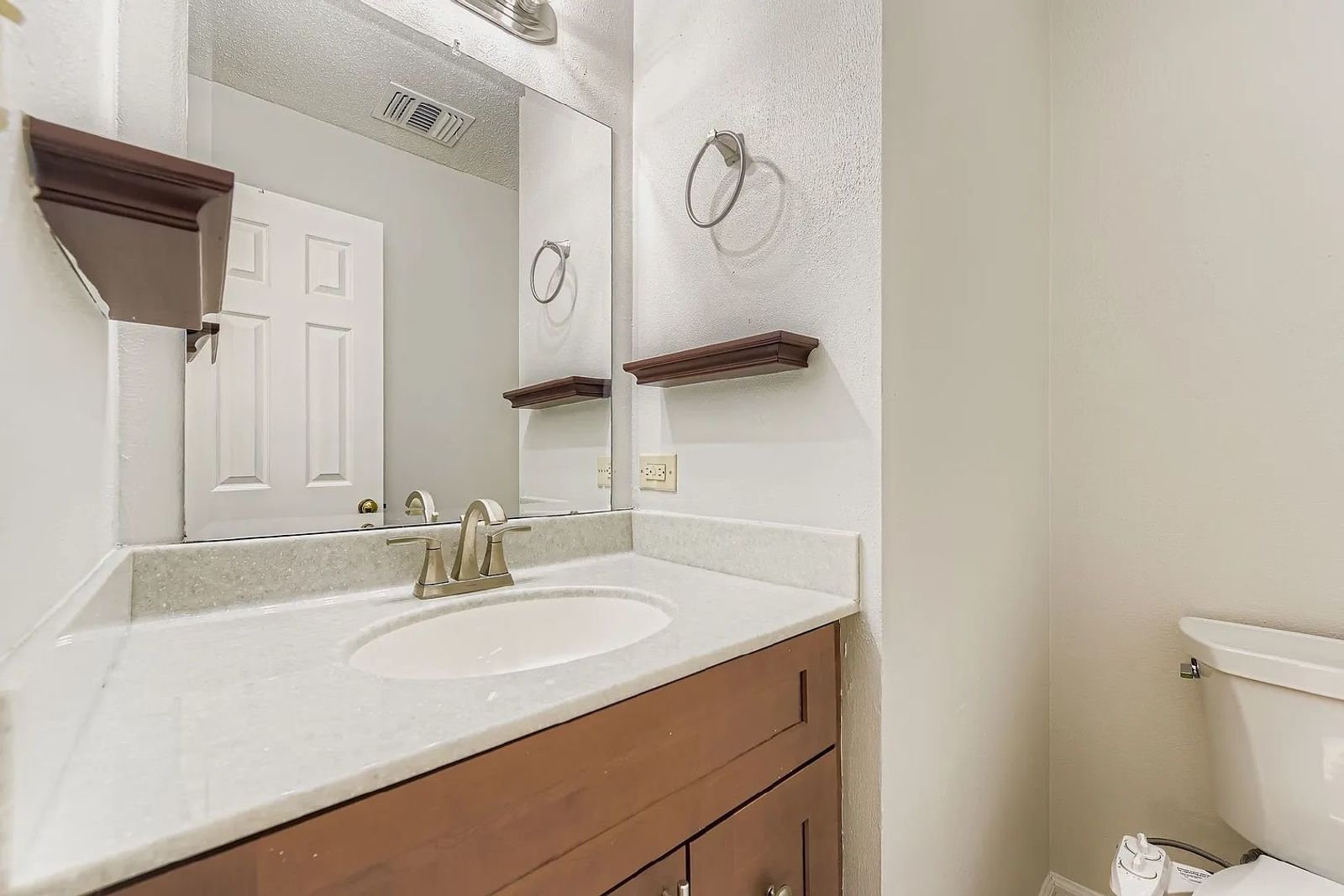 Coppell ISD! Spacious 3 Bed Home in Summer Place property image