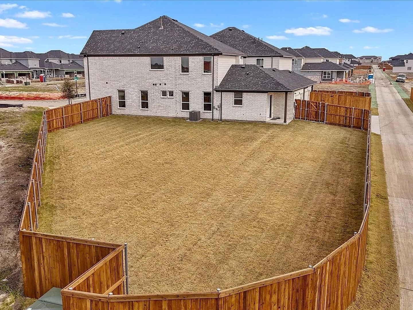 For Lease in Frisco’s Lexington Community – Like-New 4 Bedroom Home property image