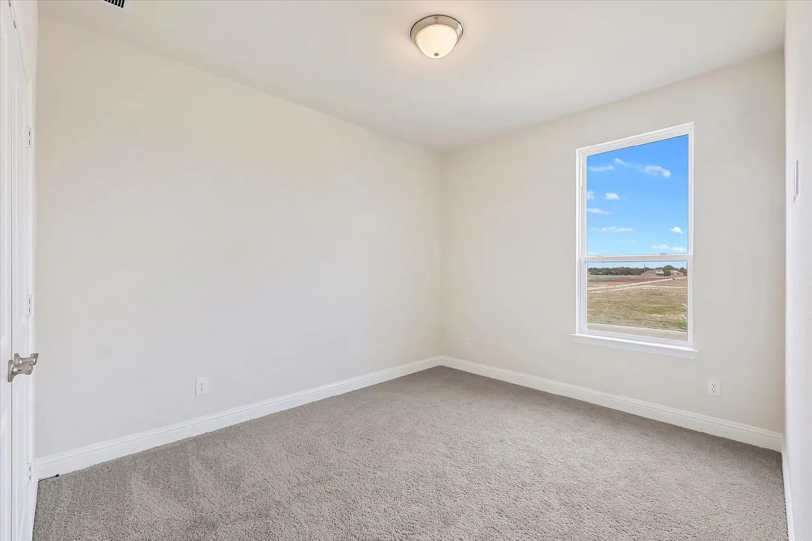 For Lease in Frisco’s Lexington Community – Like-New 4 Bedroom Home property image