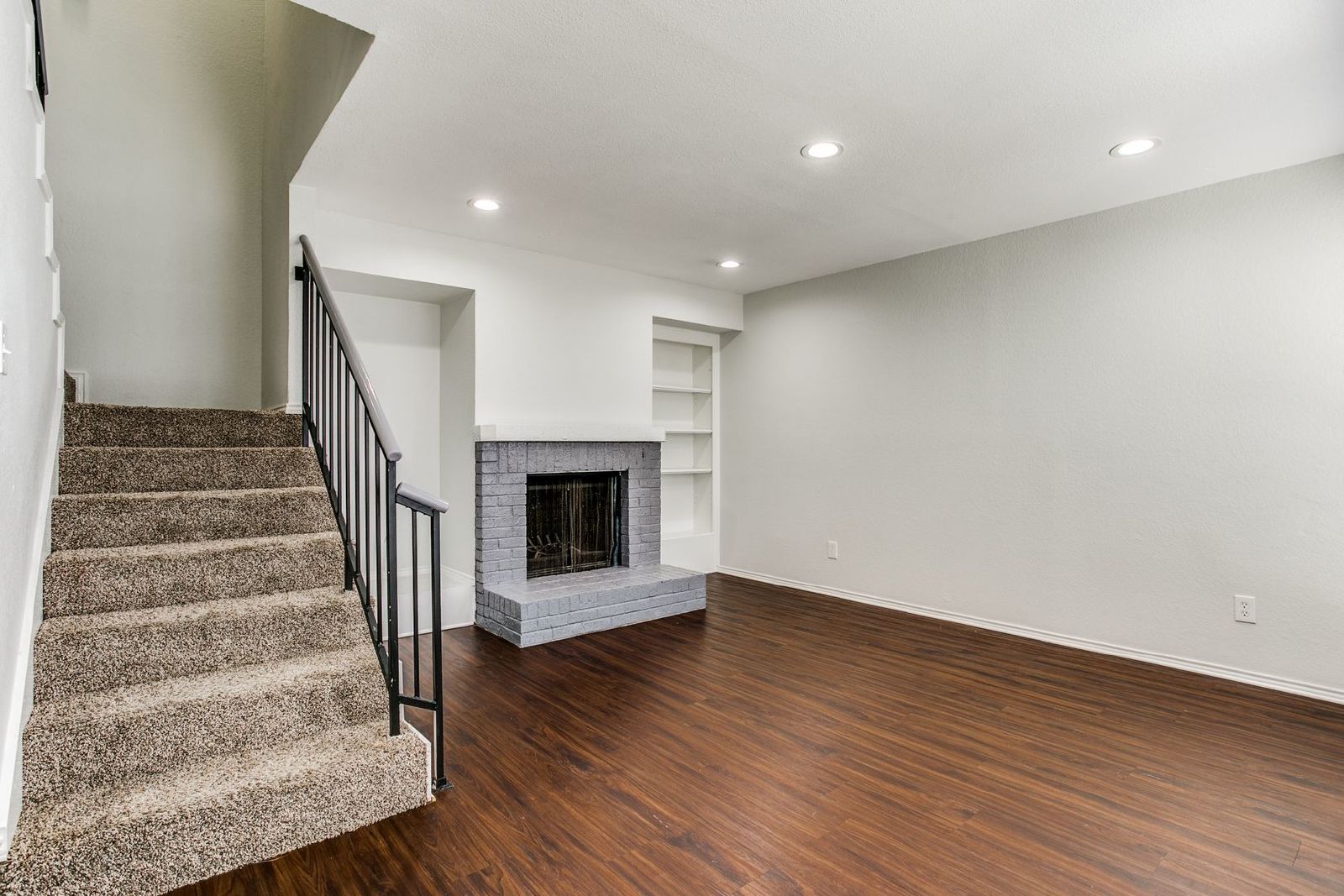 Charming 2-Bed, 2.5-Bath Townhome in Bedford – Private Patio, Modern Upgrades & Move-In Ready! property image