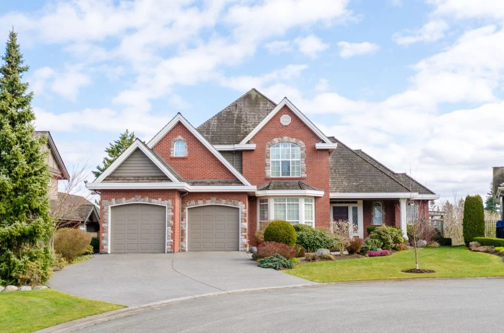 Las Colinas Property Management